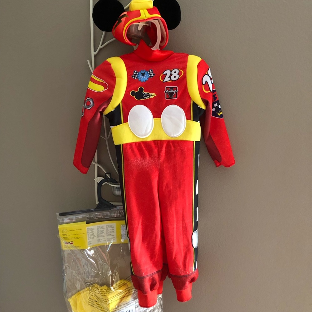 Deluxe Mickey and the roadster racer costume